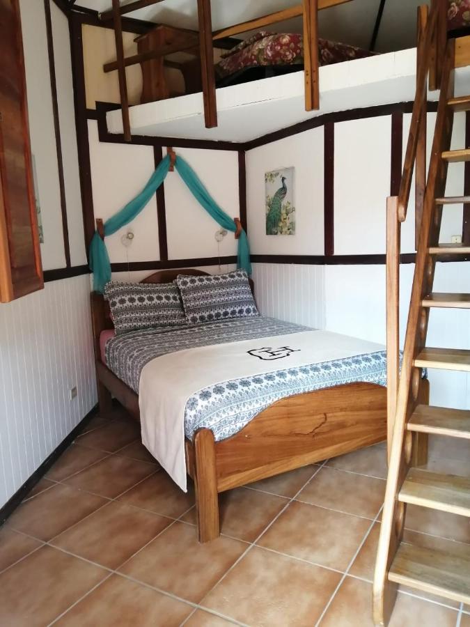 Cabanas Mountain River Lake Inn Nueva California Εξωτερικό φωτογραφία