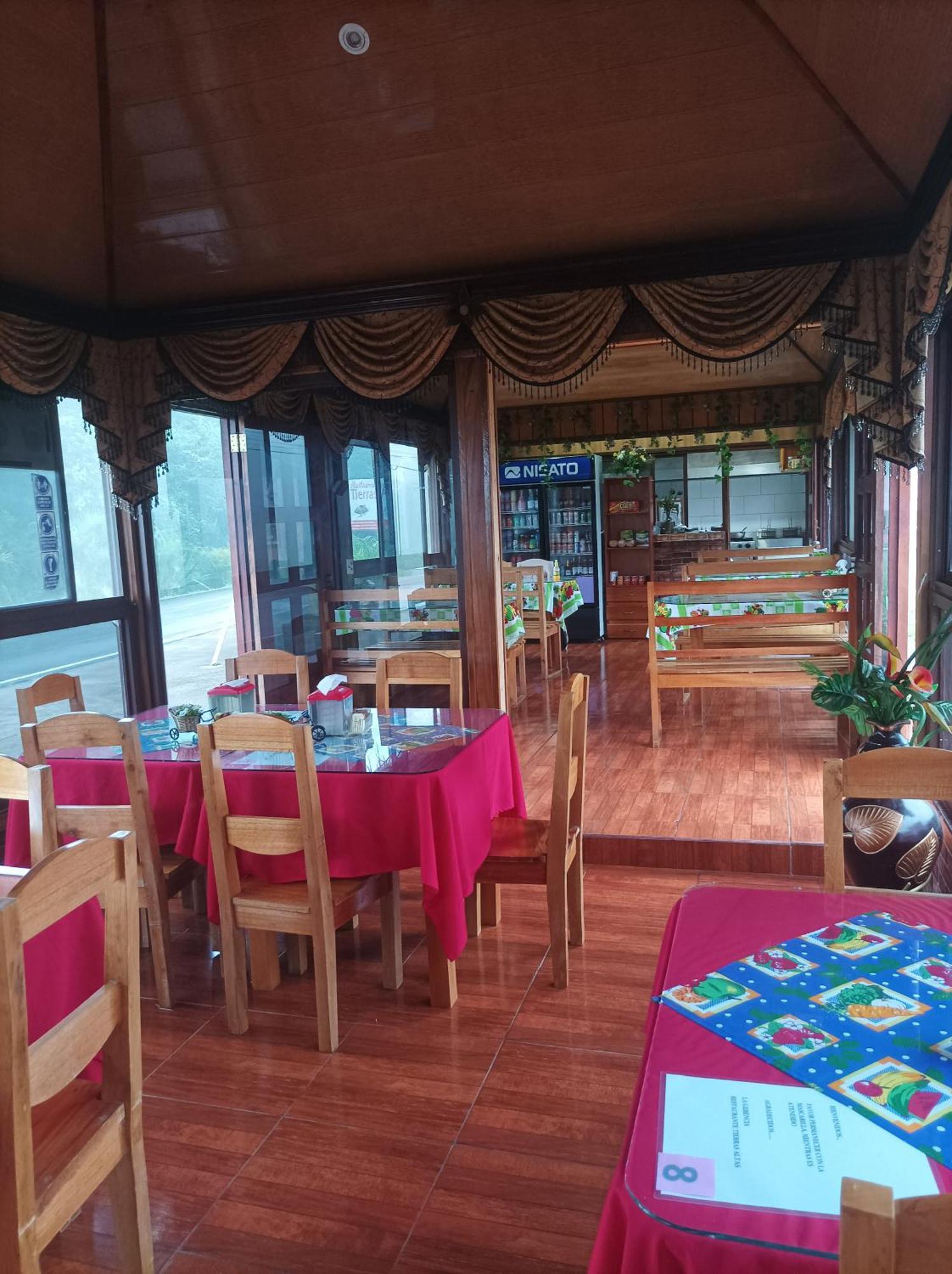 Cabanas Mountain River Lake Inn Nueva California Εξωτερικό φωτογραφία